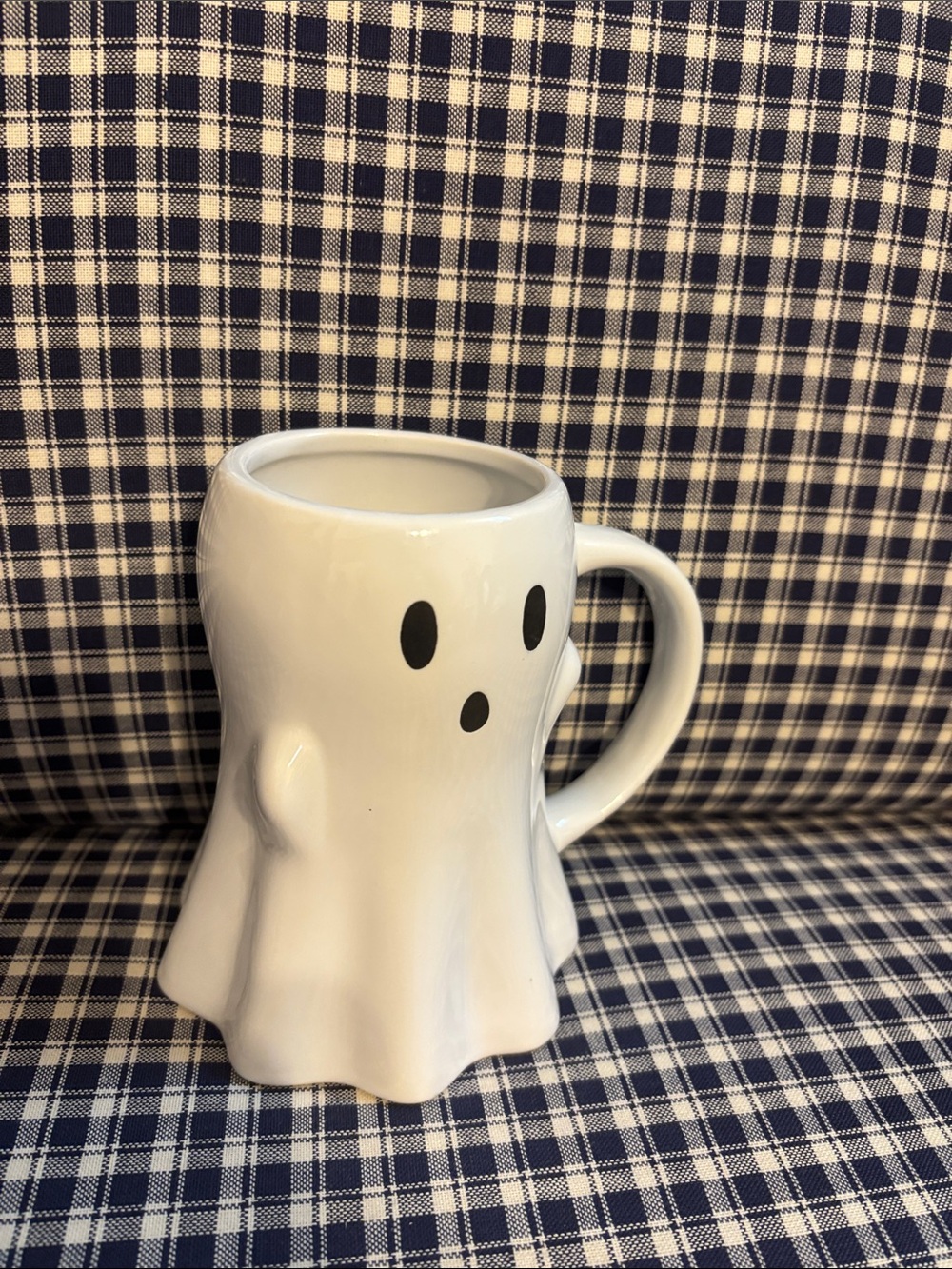 White Ceramic Ghost Mug with Playful Face - Novelty Halloween Drinkware